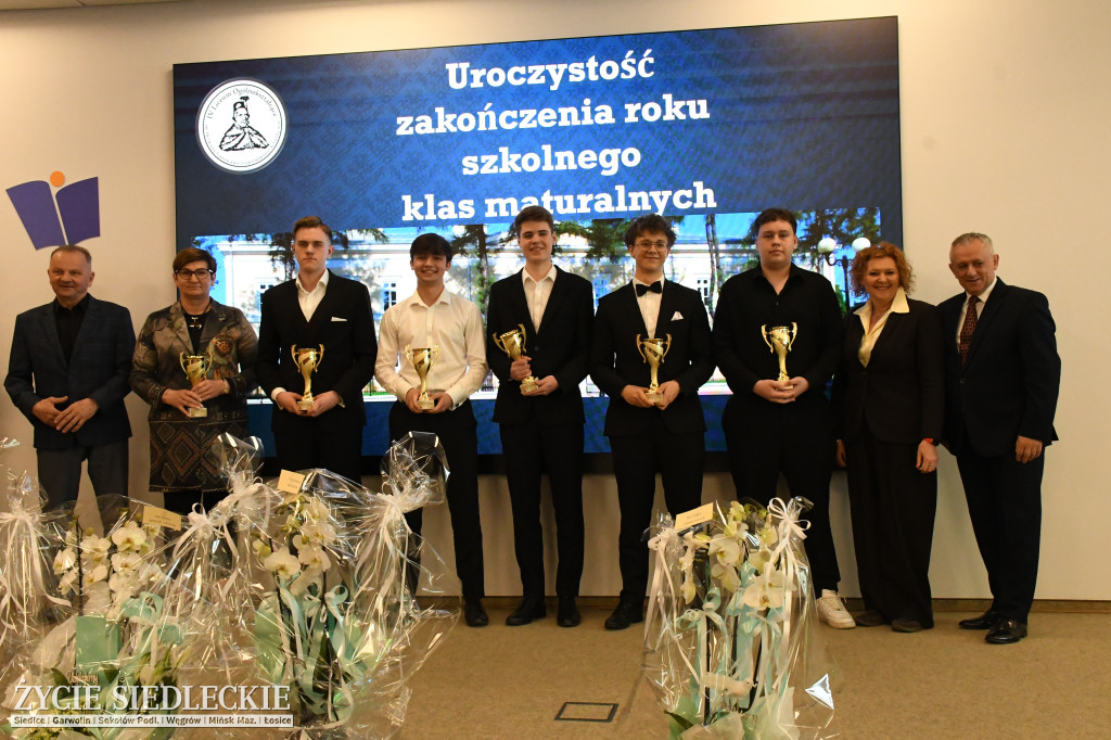 IV LO żegna maturzystów. Uroczysta gala w Siedlcach