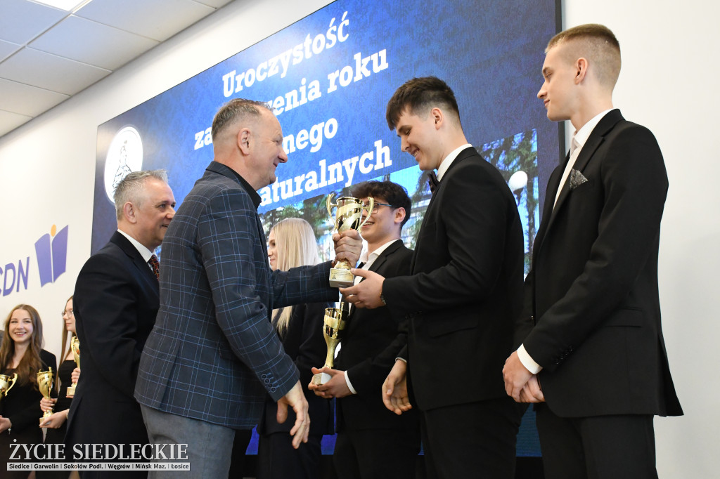 IV LO żegna maturzystów. Uroczysta gala w Siedlcach