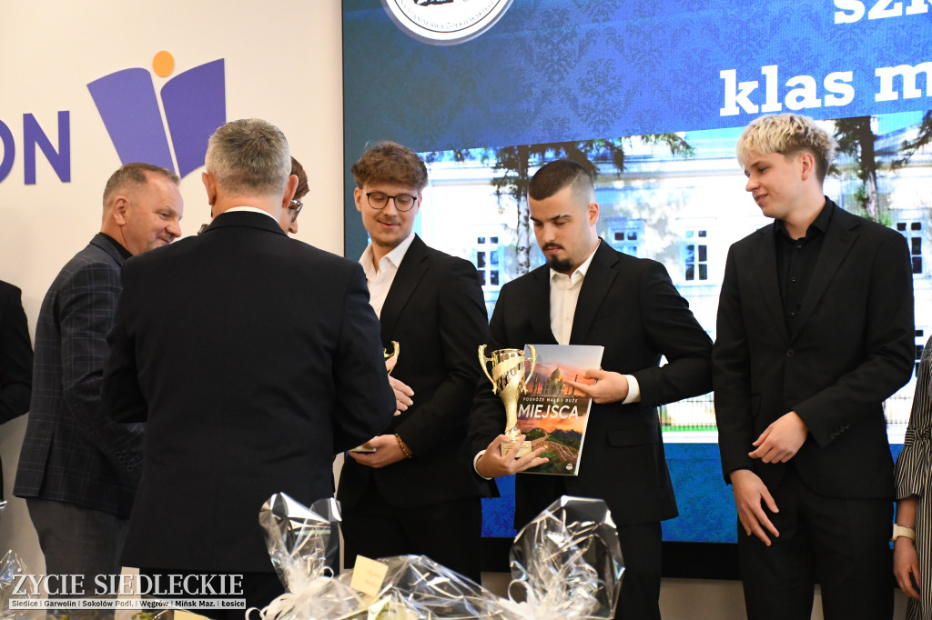 IV LO żegna maturzystów. Uroczysta gala w Siedlcach