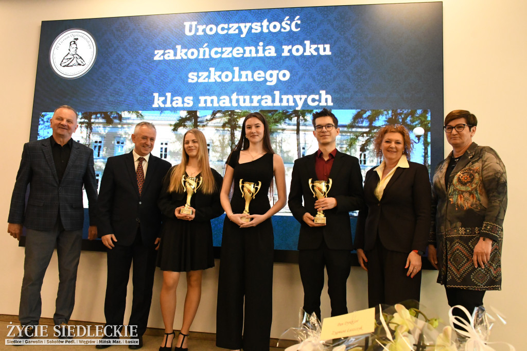 IV LO żegna maturzystów. Uroczysta gala w Siedlcach