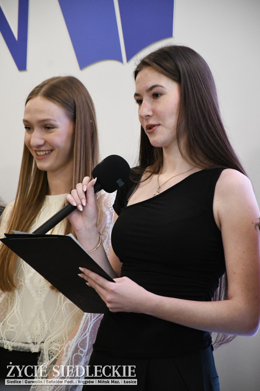 IV LO żegna maturzystów. Uroczysta gala w Siedlcach