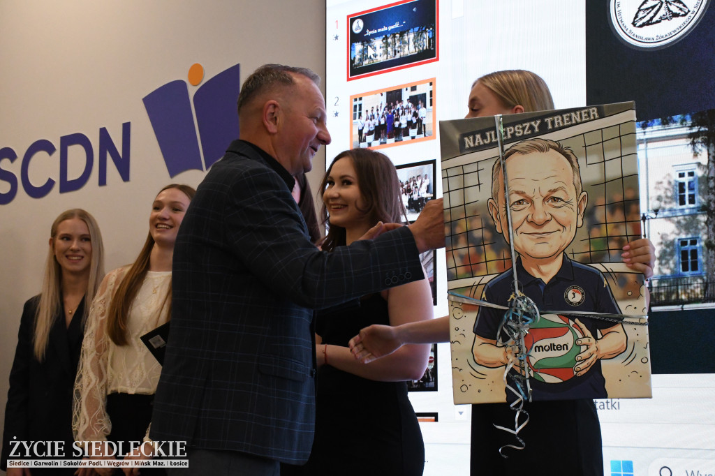 IV LO żegna maturzystów. Uroczysta gala w Siedlcach