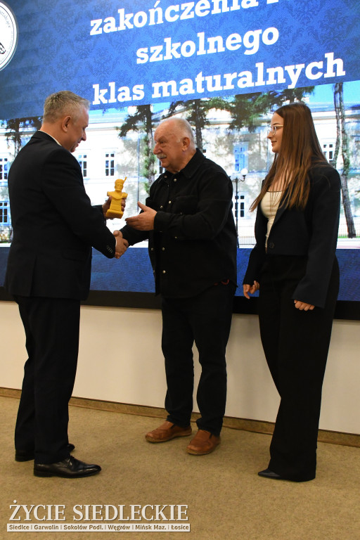 IV LO żegna maturzystów. Uroczysta gala w Siedlcach