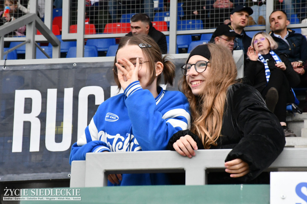 Pogoń demoluje Budowlanych 114:12 i melduje formę przed półfinałem