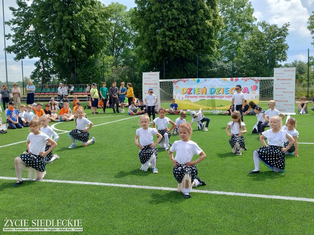 Otwarcie Orlika po remoncie w Wiśniewie
