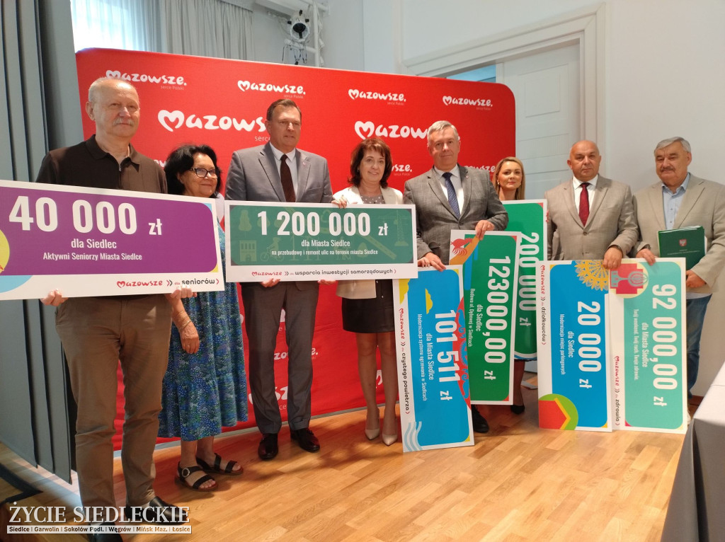 Podpisanie umów z miastem Siedlce i gminami