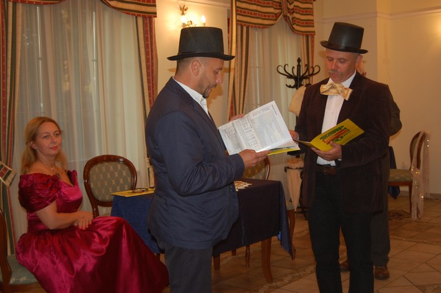 Czytali ?Lalkę? w dworku