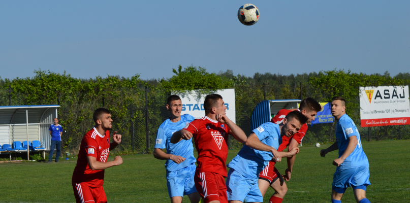 Naprzód dzielnie walczył, ale przegrał z faworytem