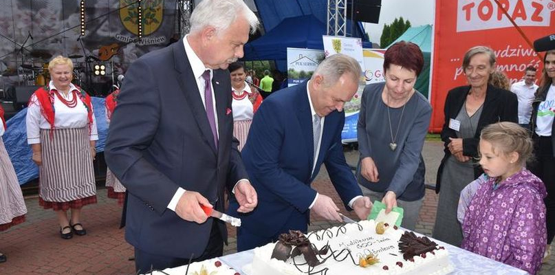 Uroczyście świętowali 600 lat Wiśniewa
