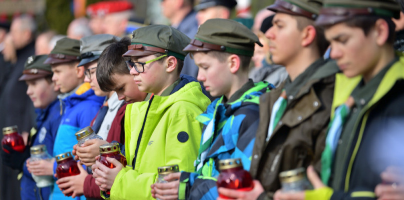 Kartka z kalendarza - wspominamy Dzień Pamięci Żołnierzy Wyklętych