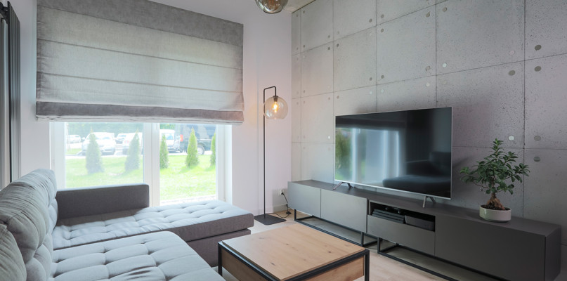 Kolorowy zawrót głowy w Twoim oknie! Jak dobrać barwę rolet rzymskich?