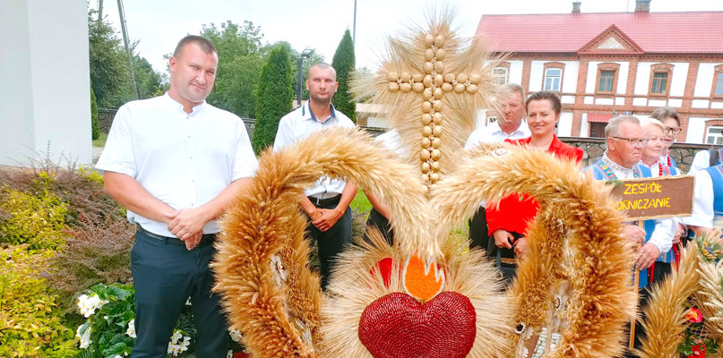 W Starej Kornicy dożynkowano