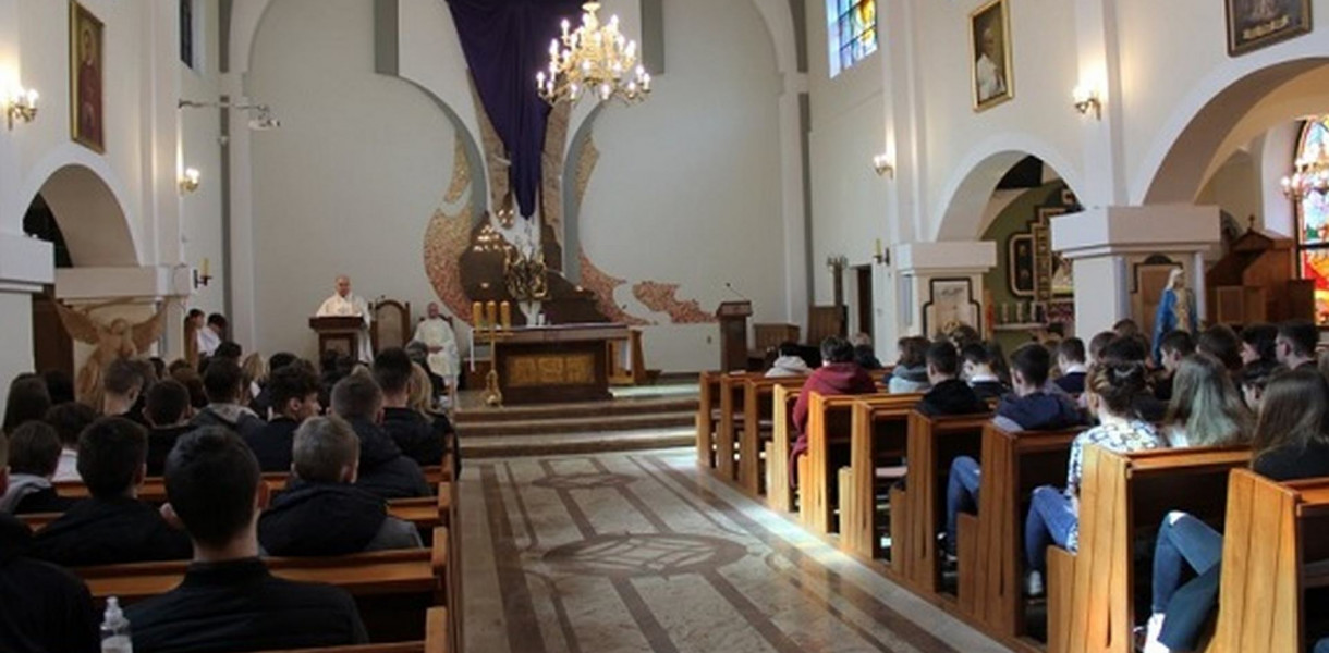 Czy ksiądz z Miętnego targnął się na życie? 