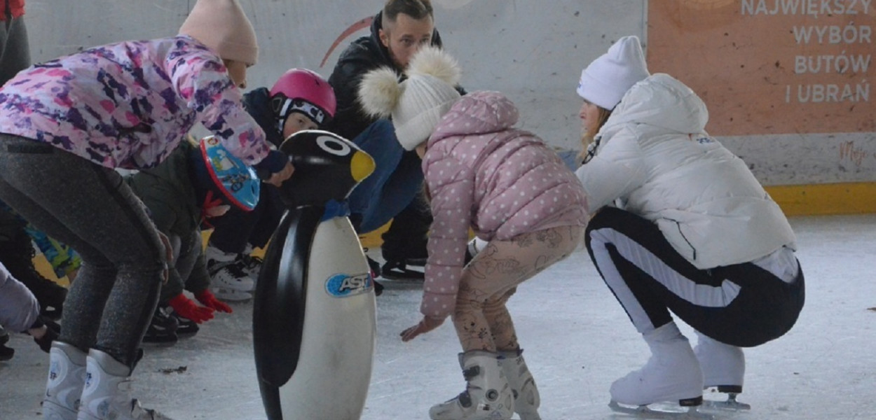 Aktywny weekend na lodowisku(FOTOGALERIA)