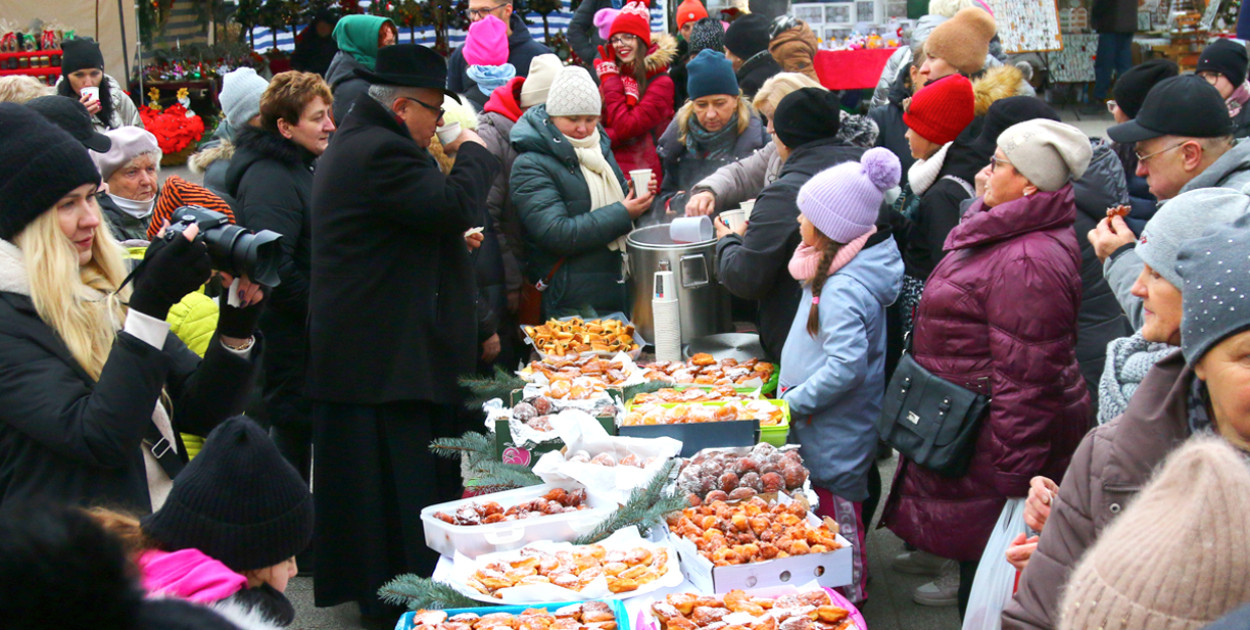 Dziewiąty Jarmark Bożonarodzeniowy w Łosicach za nami (fotogaleria)