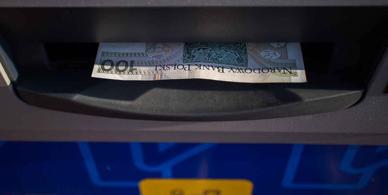 Zmiany w dużym banku dotyczą mnóstwa klientów! Nowe opłaty i...