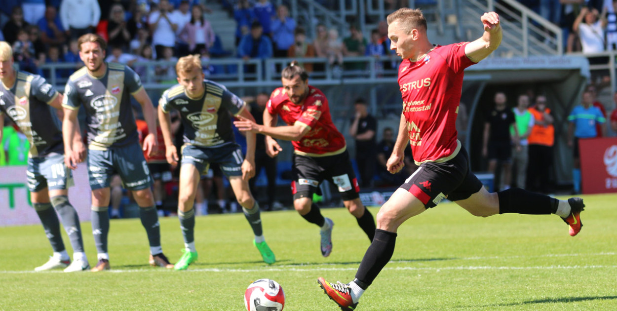 Niestrzelony karny Demianiuka na wagę remisu. Awans musi poczekać (fotogaleria)