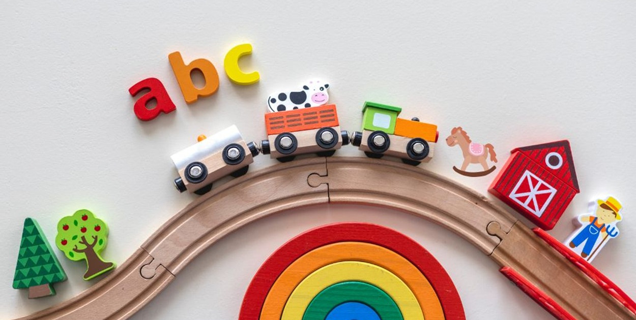 Na co zwrócić uwagę przy zakupie zabawek dla dzieci?