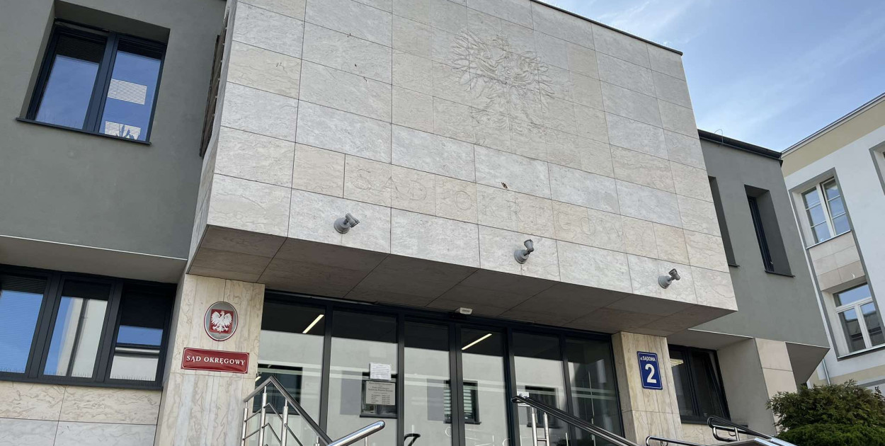 Matka z Sięciaszki Drugiej oskarżona o znęcanie się nad córką