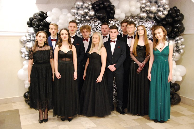 Studniówka ,,Budowlanki"