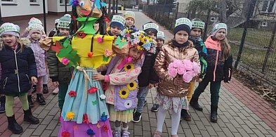 Tradycji stało się zadość - witaj wiosno! -37744