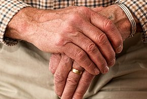 Nowa wsparcie dla seniorów coraz bliżej. Rząd obiecuje bon senioralny-43472