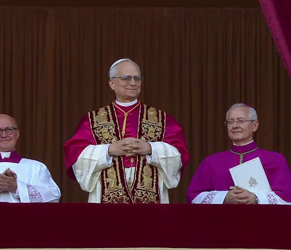 Nowy papież ukazał się światu. Takie przyjął imię!-50300