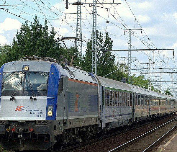 Pasażerowie będą zachwyceni. Premier potwierdził ważne wieści-50390