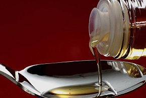 Popularny syrop na kaszel wycofany. Lepiej nie ryzykuj i sprawdź etykietę-50711
