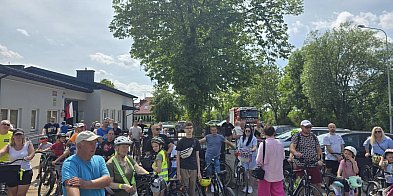 Rodzinnie i sportowo spędzili ten dzień-50611