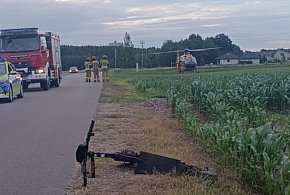 Niebezpieczna jazda na jednej hulajnodze. Dwóch nastolatków ciężko rannych-50951