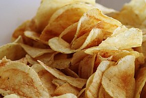Chipsy Lay’s znikają z półek. W tej partii wykryto niebezpieczne substancje-51010