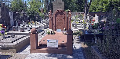 Nagrobek Asłanowicza jak nowy-51016