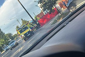 Tragedia na Kazimierzowskiej. Nie żyje pasażerka samochodu osobowego-51177