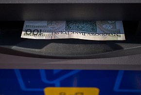 Nowy cennik usług bankowych. Klienci zapłacą więcej już od listopada-51680