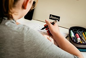 Obowiązkowe prace domowe wrócą do szkół? Polacy mówią jasno-52052