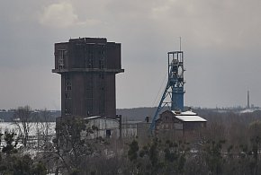 Pięcioletnie urlopy i nawet 170 tys. zł odprawy. Zmiany dla dużej grupy-52122