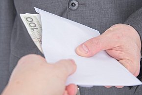 Zarabiasz bez firmy? Od 2026 roku wchodzi nowy, wyższy próg-52436