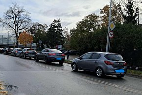 Autobusem do szkoły w Siedlcach – dzieci z okolicznych gmin tracą czas w korkach-52781