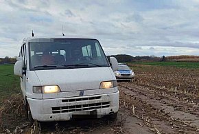 Pościg policji. Kierowca bez prawa jazdy.-52832