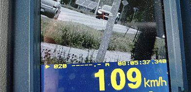 Gmina Siedlce: Spieszył się do szkoły. Dostał surową „lekcję” od policji-52137