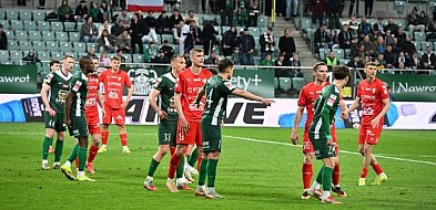 Śląsk minimalnie pokonuje Pogoń