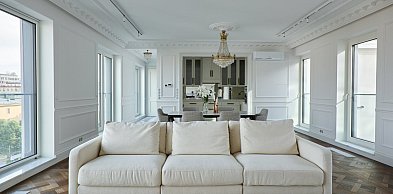 Jakie listwy przysufitowe sprawdzą się w nowoczesnym wnętrzu?