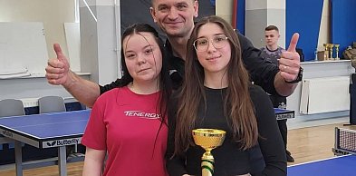 „Budowlanka” najlepsza! Złoto uczennic w tenisie stołowym