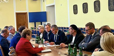 Decydować mają ludzie, a nie algorytmy