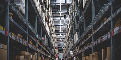 Automatyzacja magazynu krok po kroku — od czego zacząć i czego się spodziewać