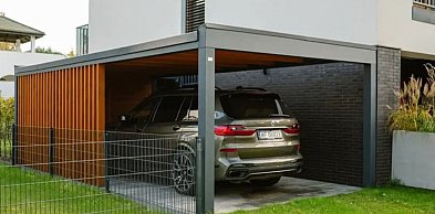 Carport drewniany — elegancka alternatywa dla tradycyjnego garażu