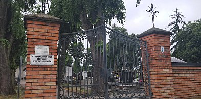 Mieszkańcy Siedlec odkrywają wyszukiwarkę grobów