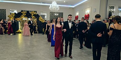 Studniówka „Rolnika”: z przytupem i tradycją [GALERIA]