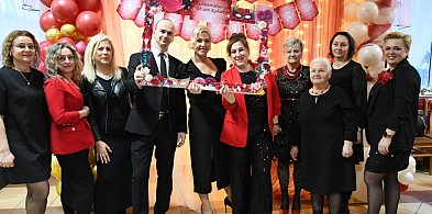 Tłumy pań, tulipany i wielkie emocje. Karnawałowy Dzień Kobiet (FOTOGALERIA)